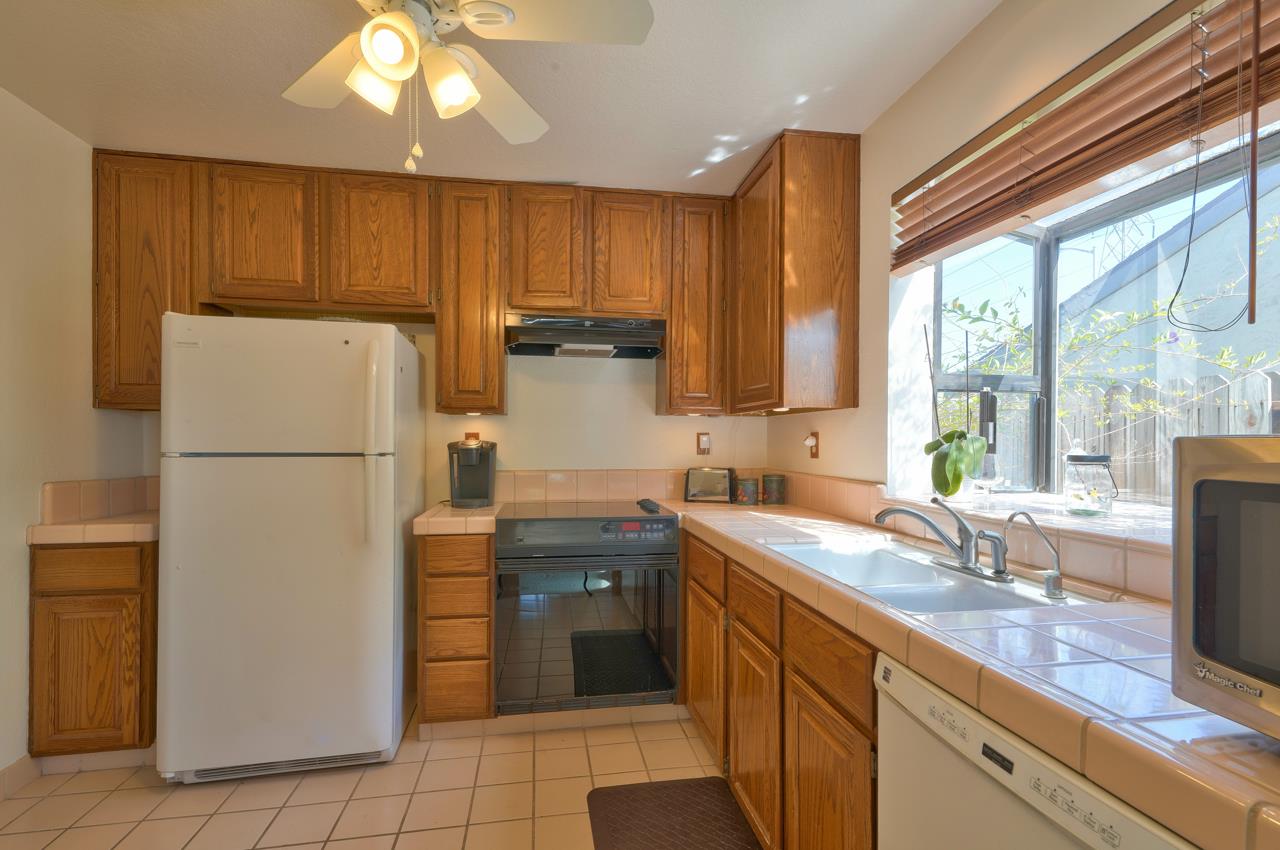 407 Rico Street Salinas, CA 93907 - Photo 5 of 17 Gallery Image 5