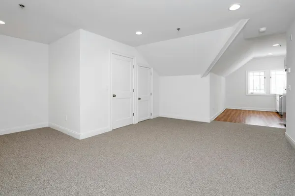 $2,600 | 162 Danbury Road, Unit 2, Ridgefield, CT 06877