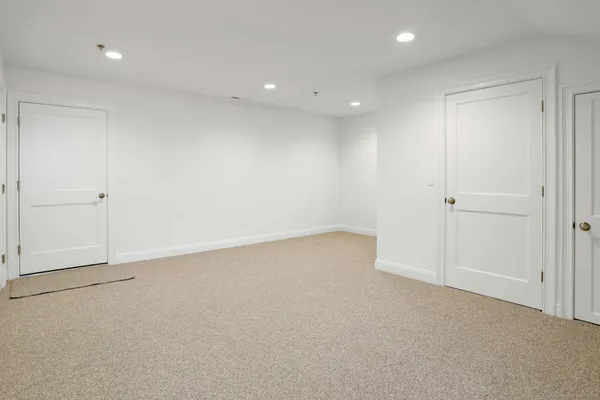 $2,600 | 162 Danbury Road, Unit 2, Ridgefield, CT 06877