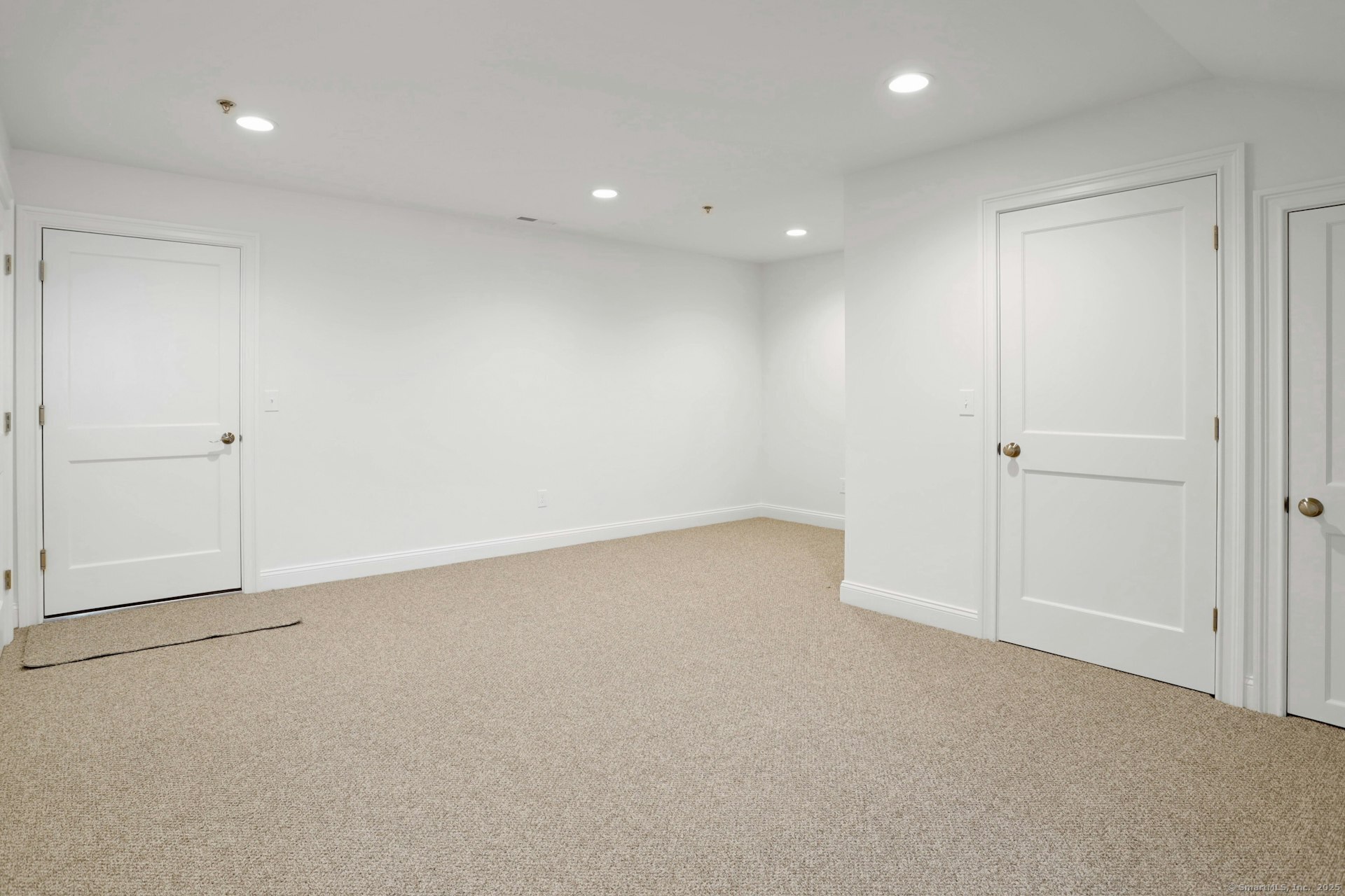 162 Danbury Road, Unit 2 Ridgefield, CT 06877 - Photo 8 of 15