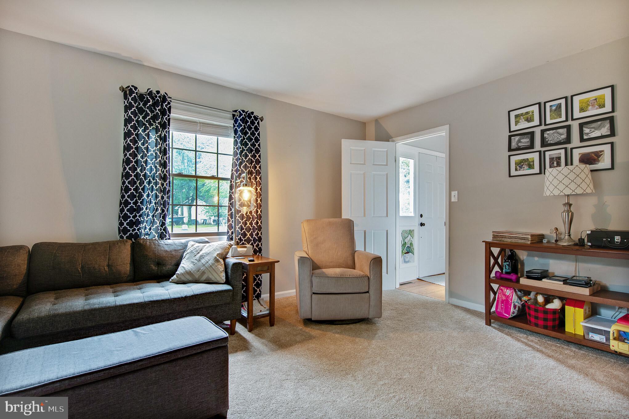29200 Holly Road Easton, MD 21601 - Photo 15 of 40 Formal Living room or TV Den