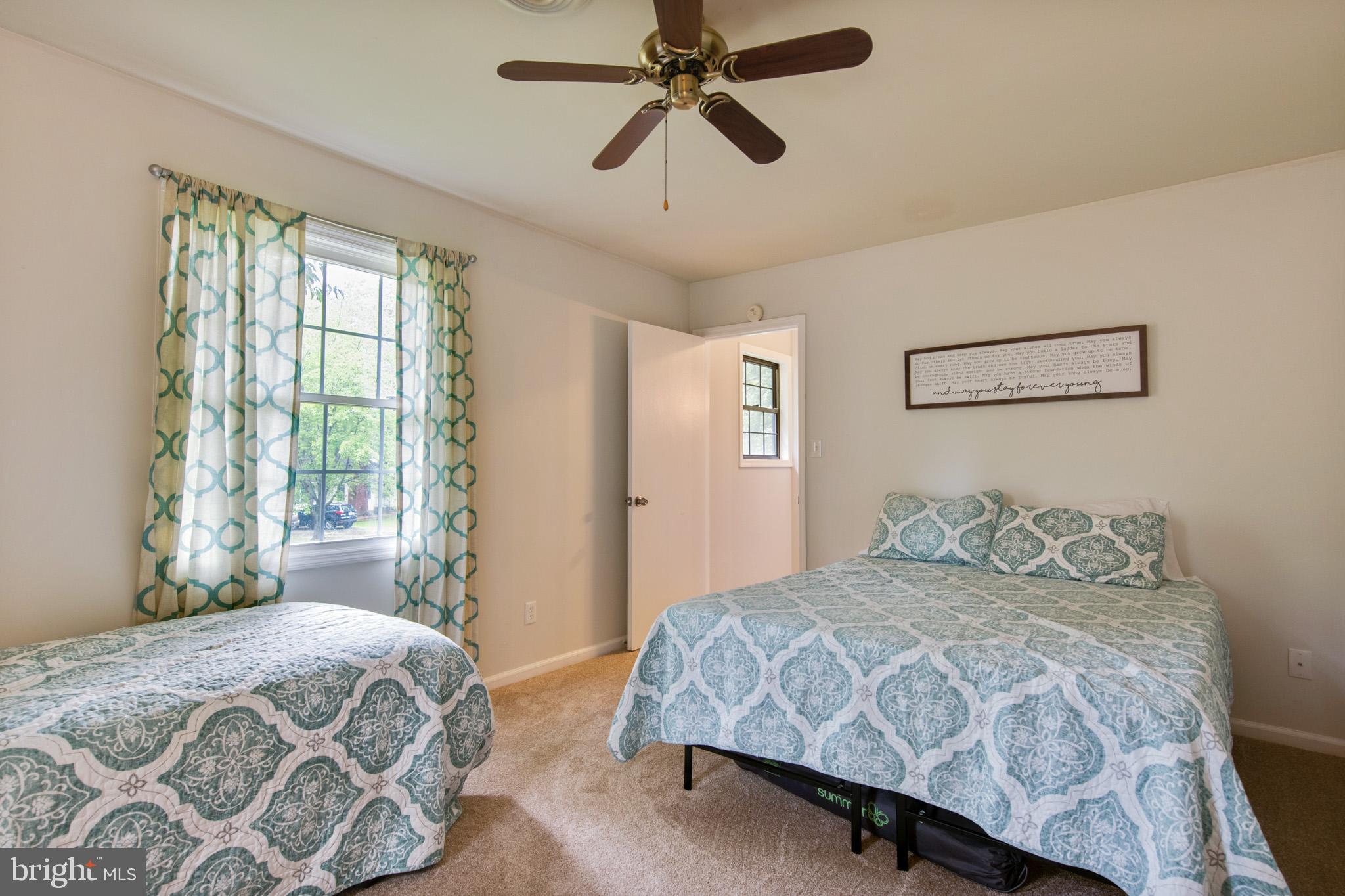 29200 Holly Road Easton, MD 21601 - Photo 23 of 40 Upstairs guest room