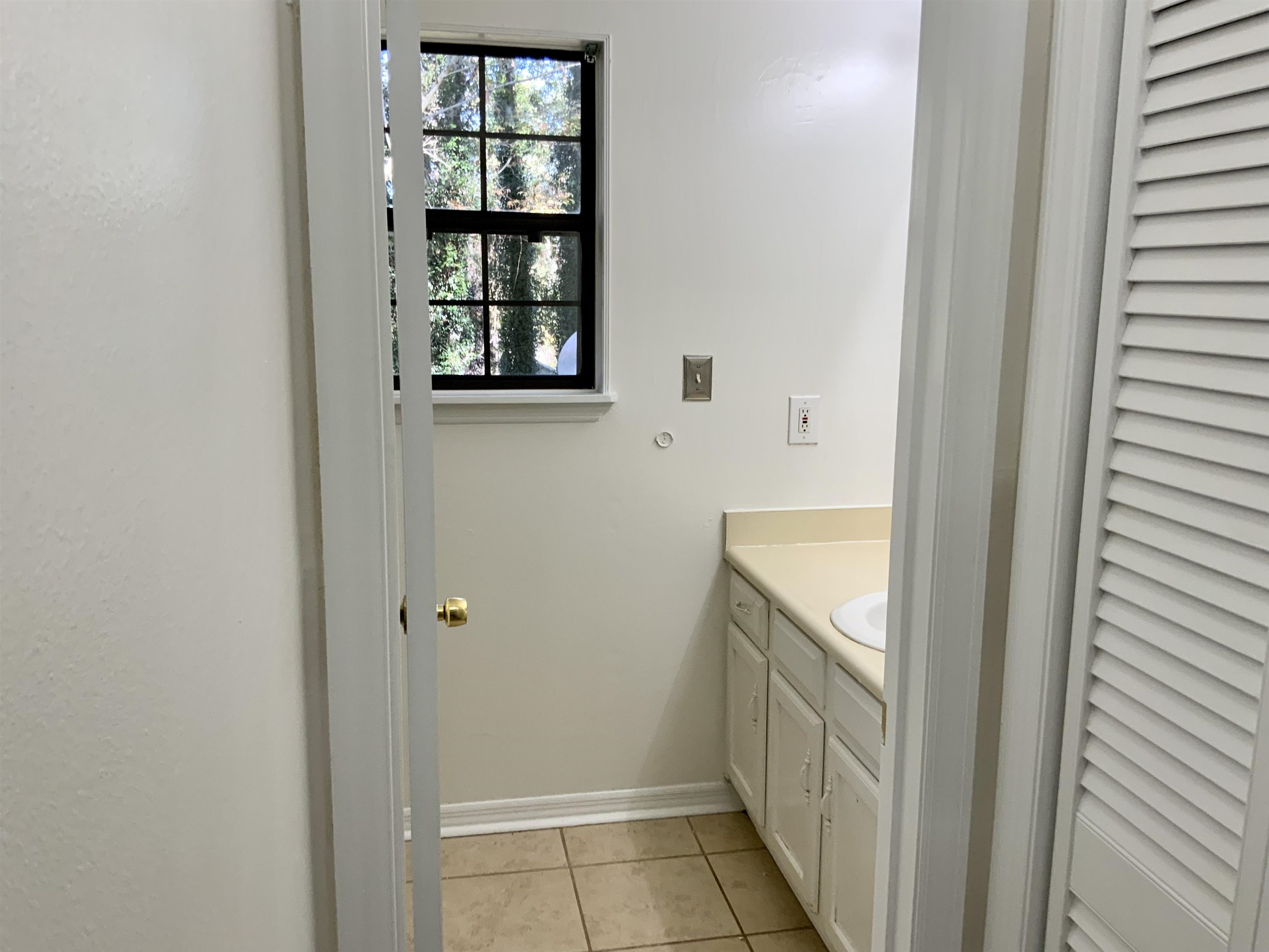 260 Timberlane Road Tallahassee, FL 32312 - Photo 10 of 13