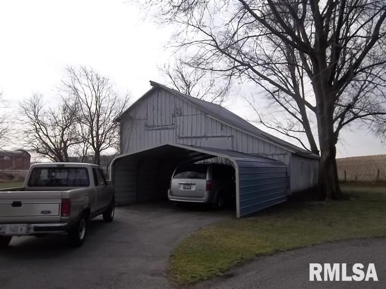 11275 Black Road Fenton, IL 61251 - Photo 8 of 22