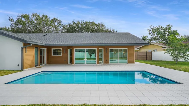 $1,750,000 | 3029 Northwest 26th Avenue, Boca Raton, FL 33434