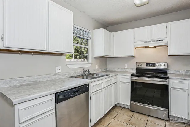 $245,000 | 327 Robin Hood Lane, Pensacola, FL 32526