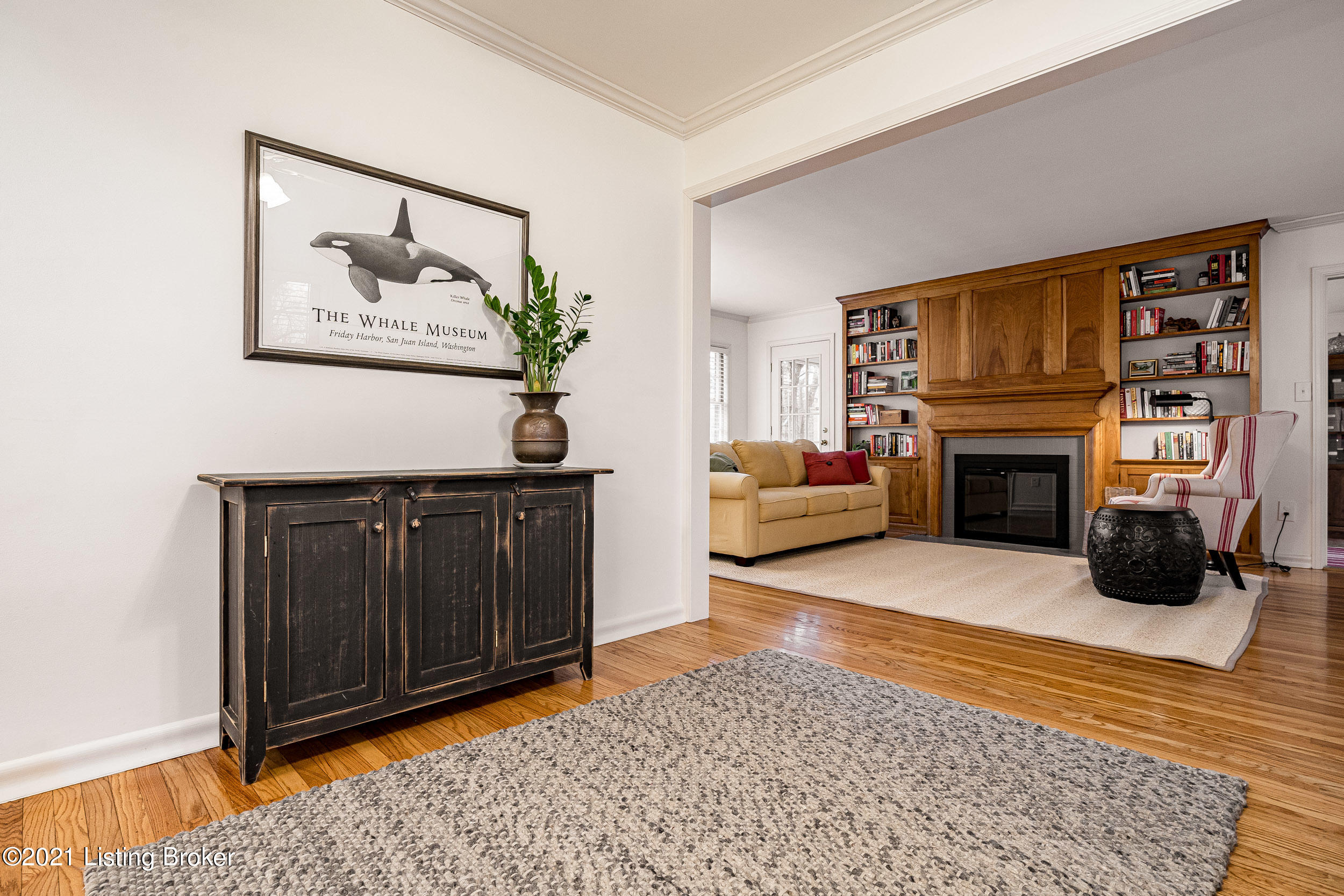435 Highfield Road Louisville, KY 40207 - Photo 16 of 41 16. Dining 03
