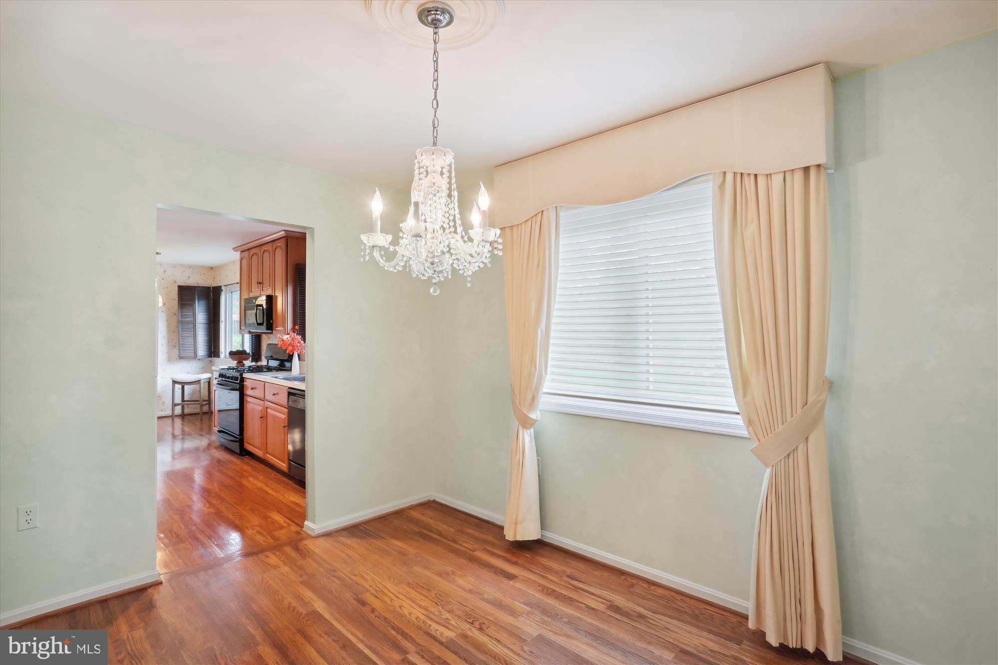 6609 Garrett Road Derwood, MD 20855 - Photo 22 of 102 Dining Room