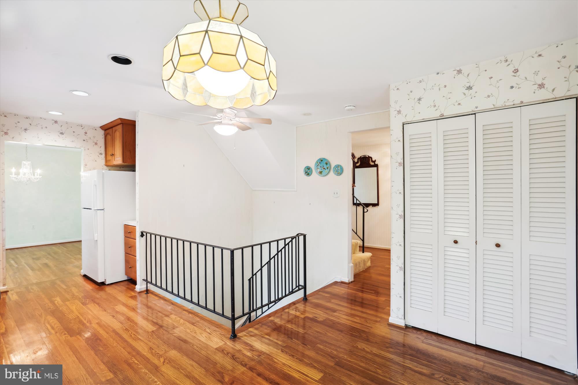 6609 Garrett Road Derwood, MD 20855 - Photo 29 of 102 Breakfast Area w/ Pantry