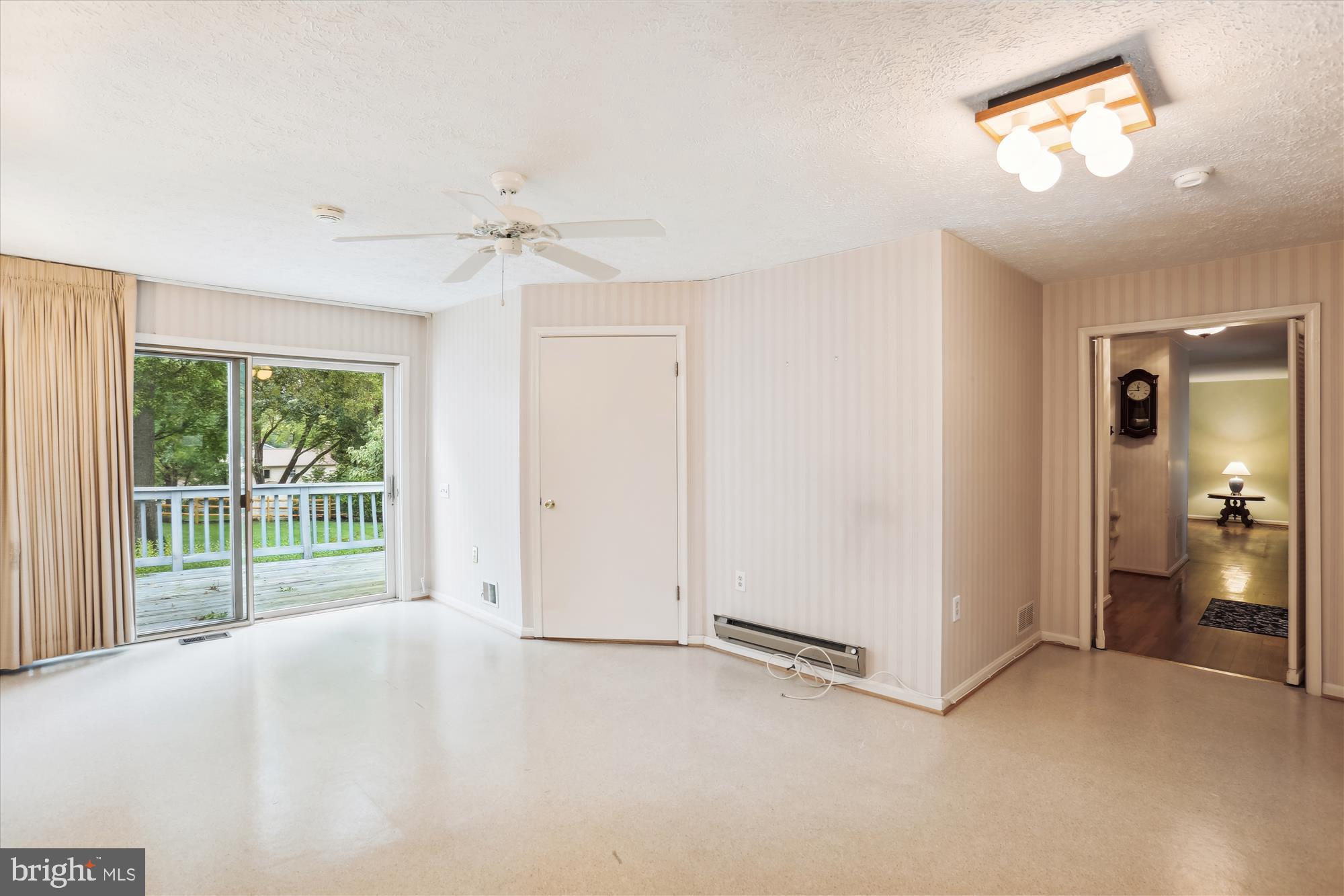6609 Garrett Road Derwood, MD 20855 - Photo 38 of 102 Bedroom