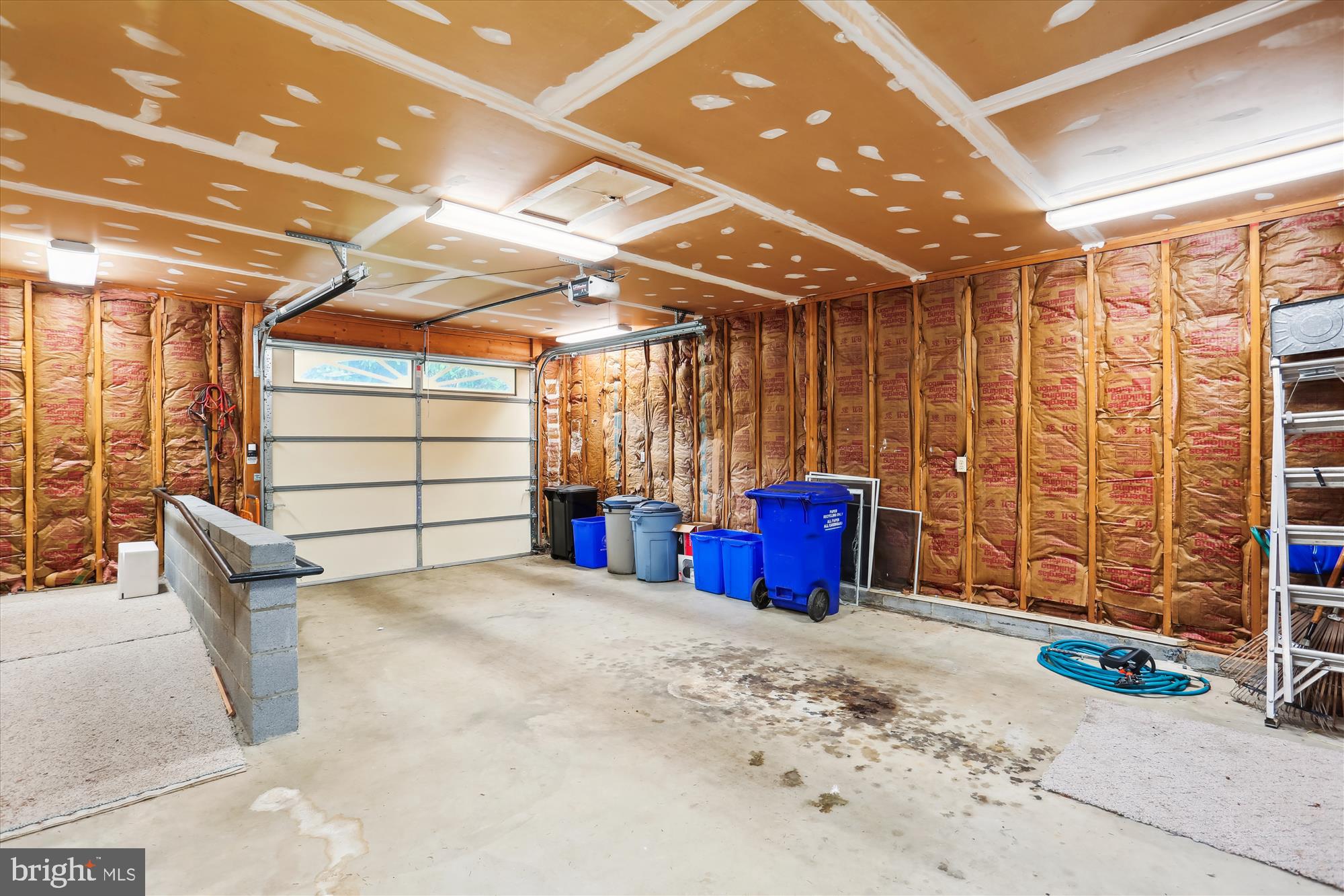 6609 Garrett Road Derwood, MD 20855 - Photo 42 of 102 Garage