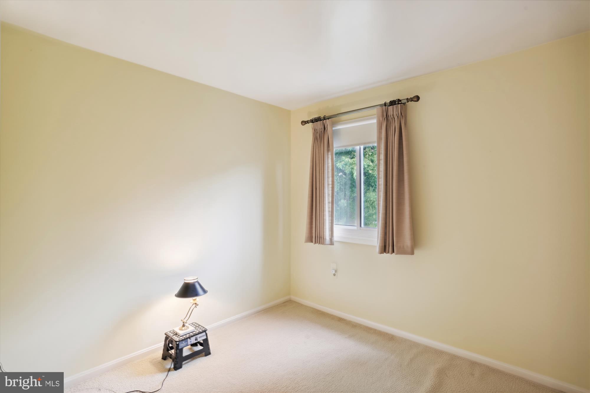 6609 Garrett Road Derwood, MD 20855 - Photo 54 of 102 Bedroom