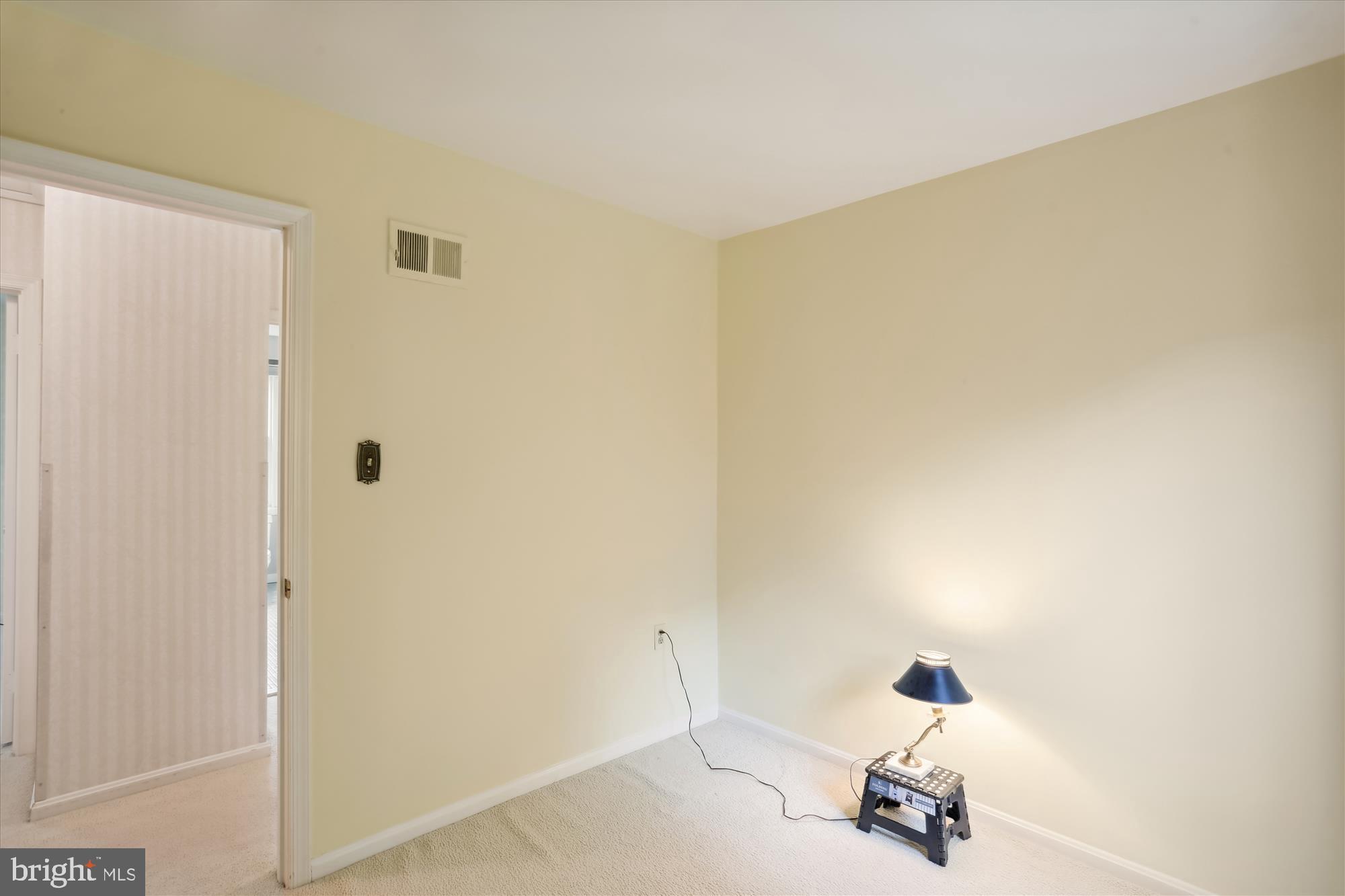 6609 Garrett Road Derwood, MD 20855 - Photo 56 of 102 Bedroom