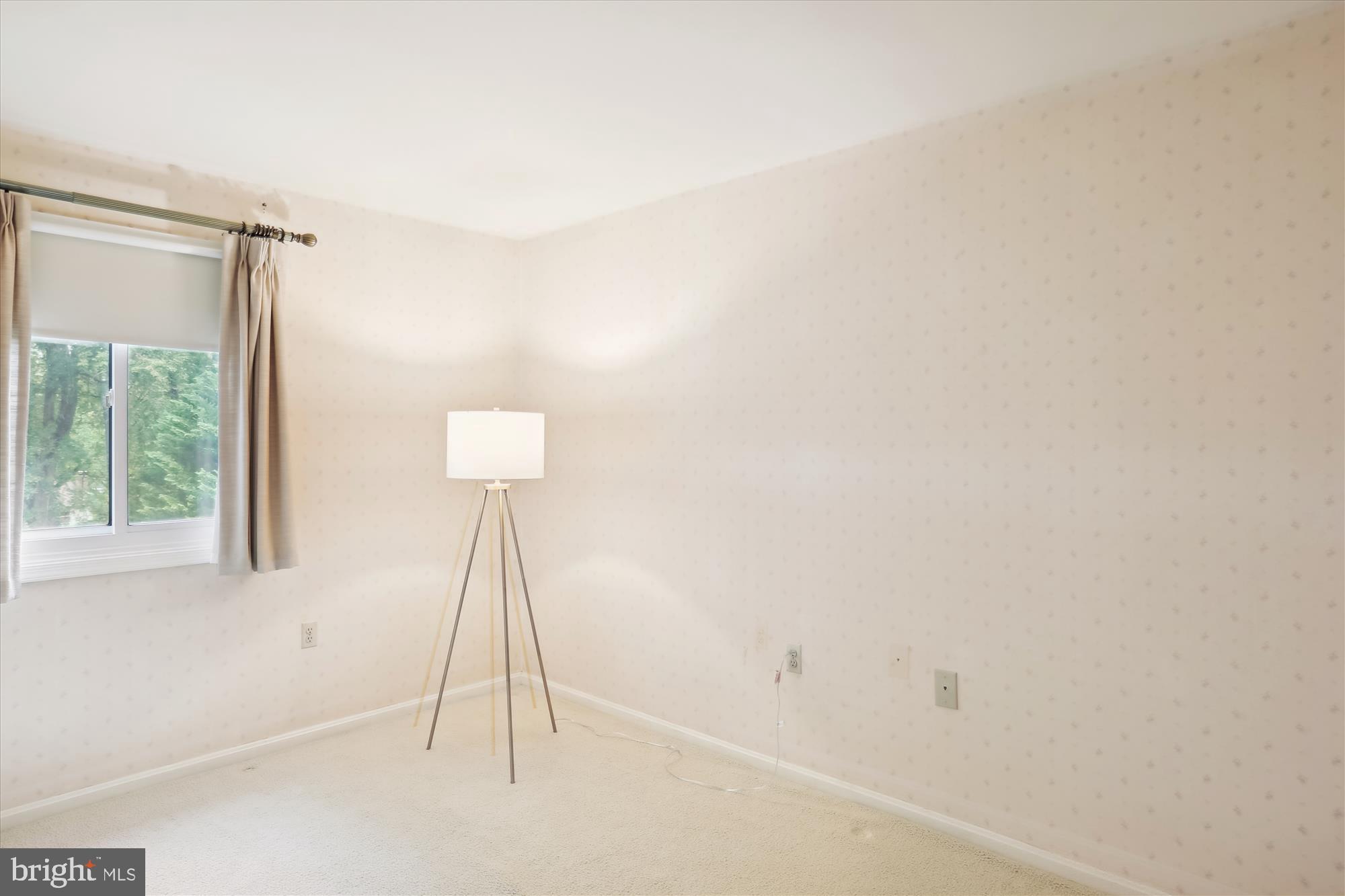 6609 Garrett Road Derwood, MD 20855 - Photo 62 of 102 Bedroom