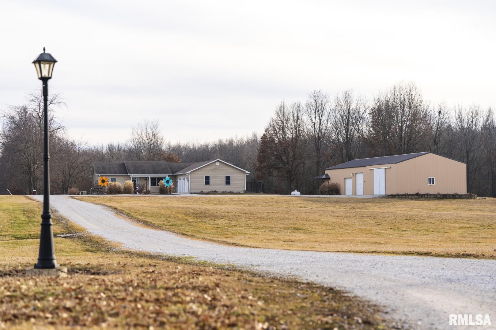 1862 East 2850 North Road Blue Mound, IL 62513 - Photo 1 of 50 Gallery Image 1