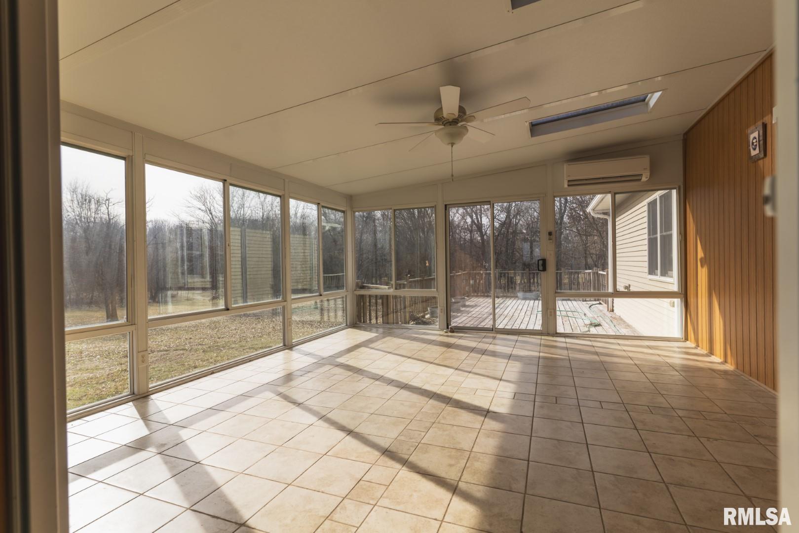 1862 East 2850 North Road Blue Mound, IL 62513 - Photo 45 of 50 Gallery Image 45