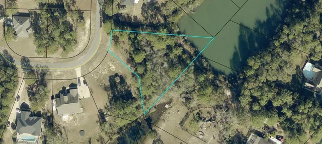 a picture of a bathroom