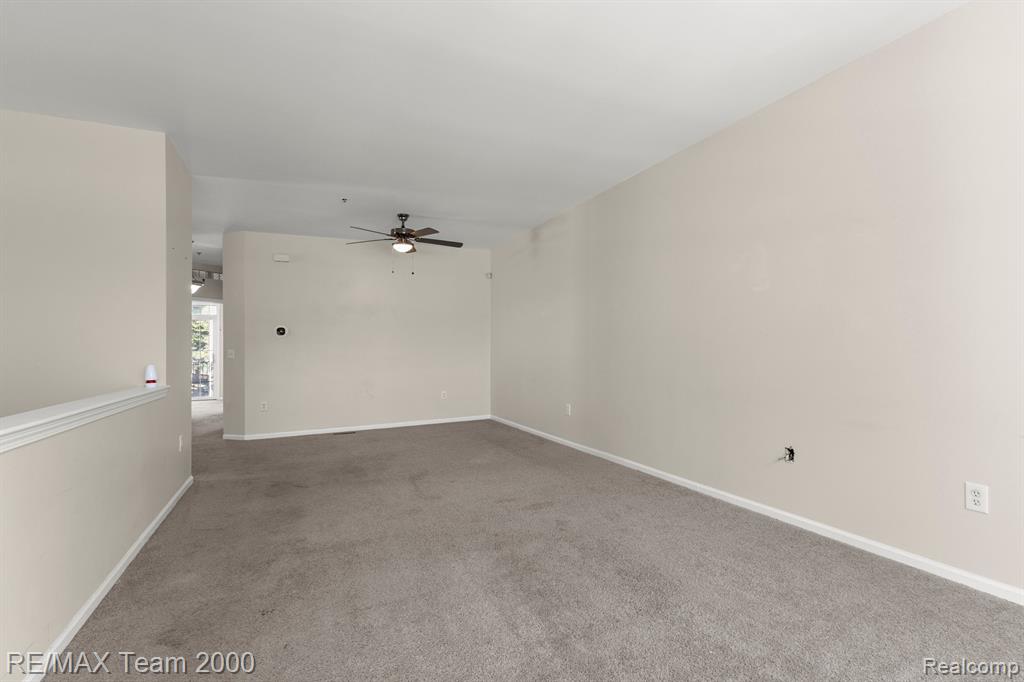 20356 Rodeo Court Southfield, MI 48075 - Photo 11 of 38