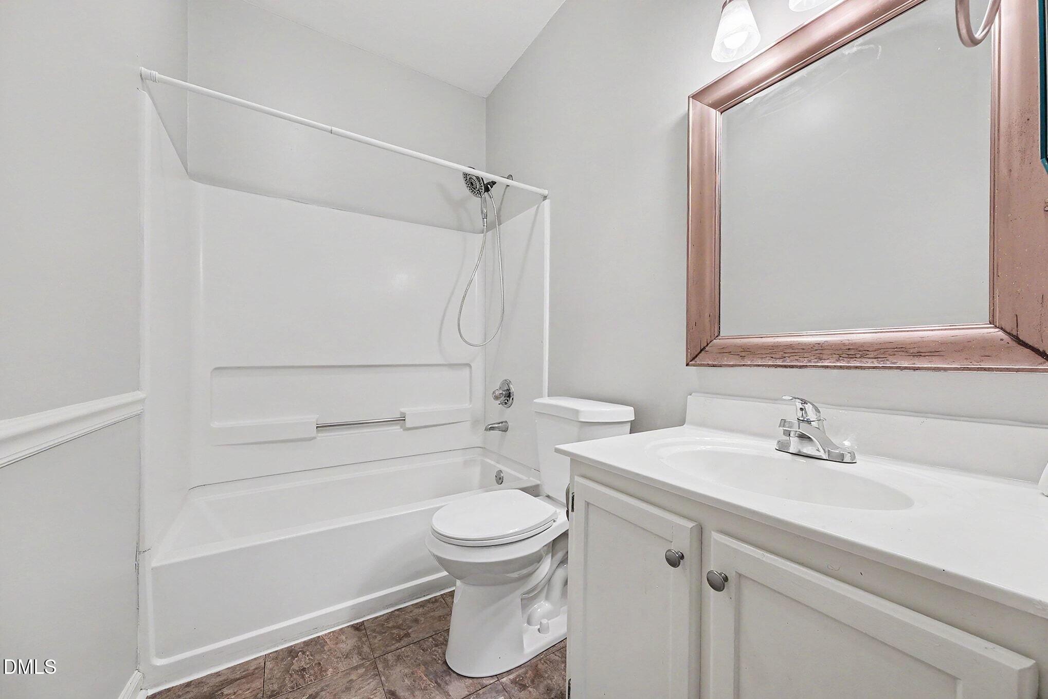 12104 Queensbridge Court Raleigh, NC 27613 - Photo 17 of 22 016_file_8787