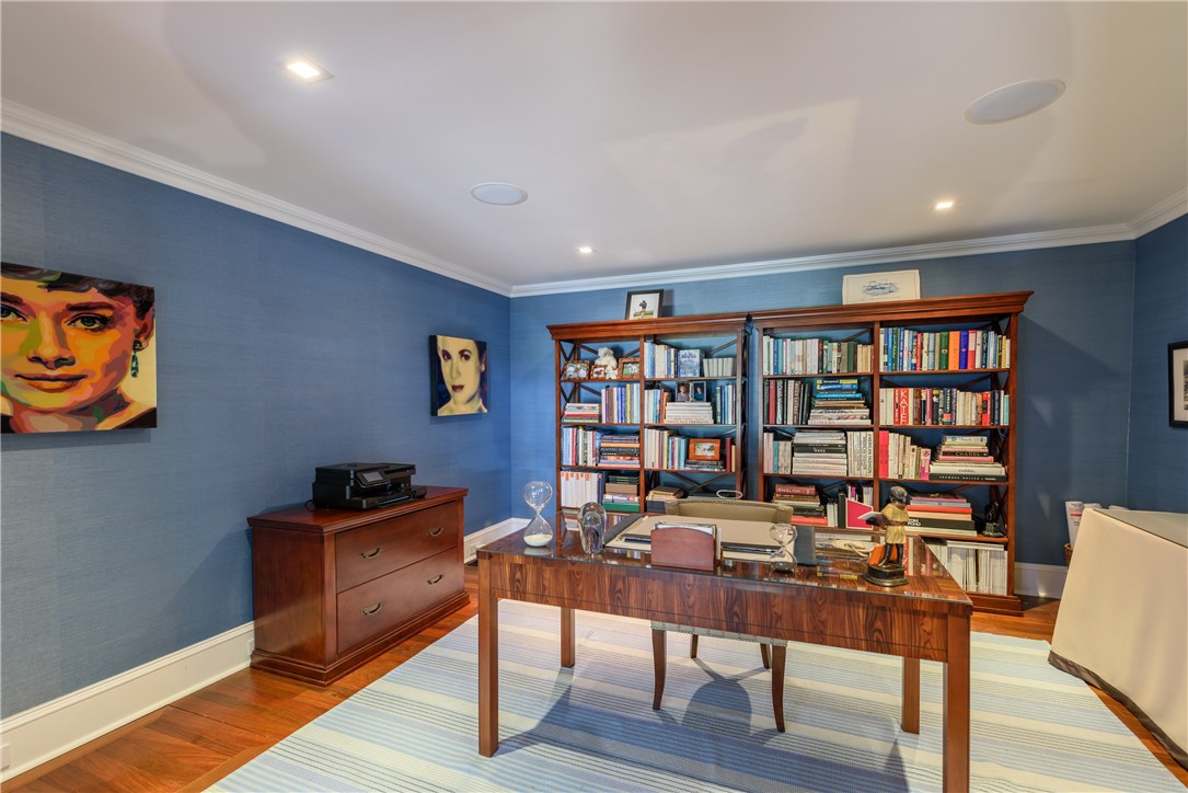 93 Annandale Road Newport, RI 02840 - Photo 18 of 40 Gallery Image 18