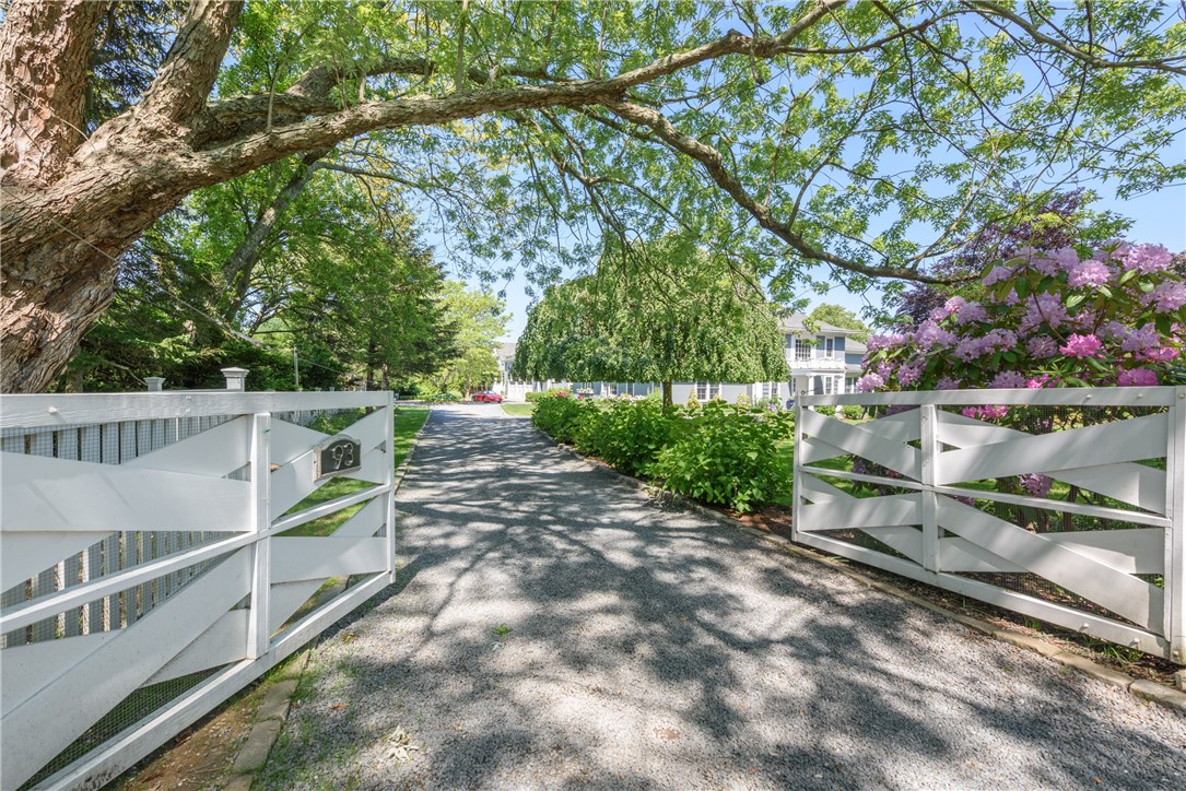 93 Annandale Road Newport, RI 02840 - Photo 2 of 40 Gallery Image 2