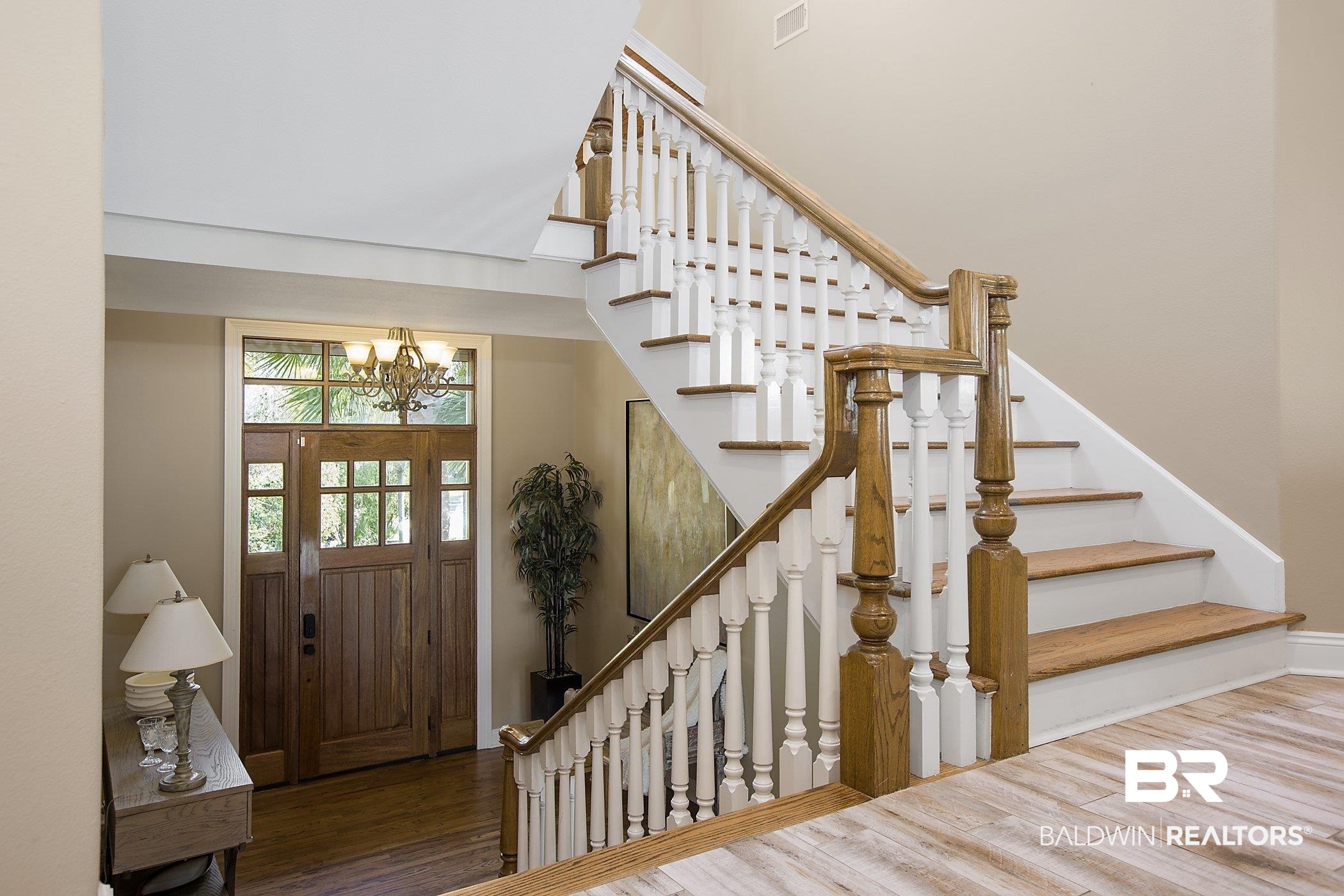 5409 Magnolia Circle Orange Beach, AL 36561 - Photo 13 of 49 Foyer