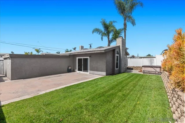 $950,000 | 9522 Fairbanks Avenue, San Diego, CA 92123