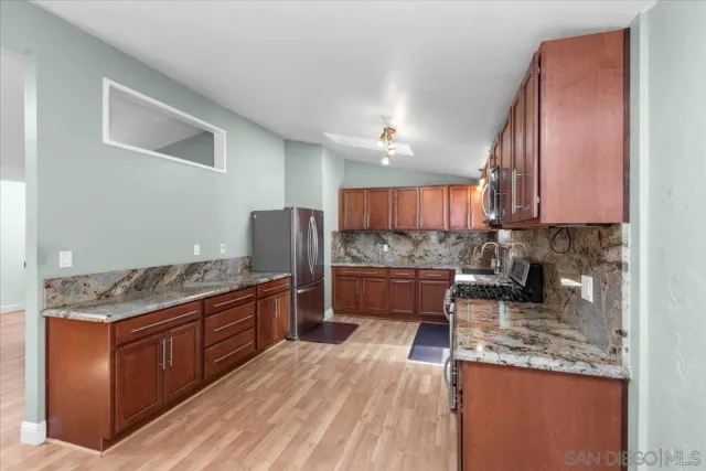 $950,000 | 9522 Fairbanks Avenue, San Diego, CA 92123