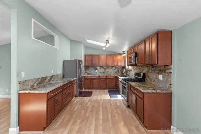 $950,000 | 9522 Fairbanks Avenue, San Diego, CA 92123