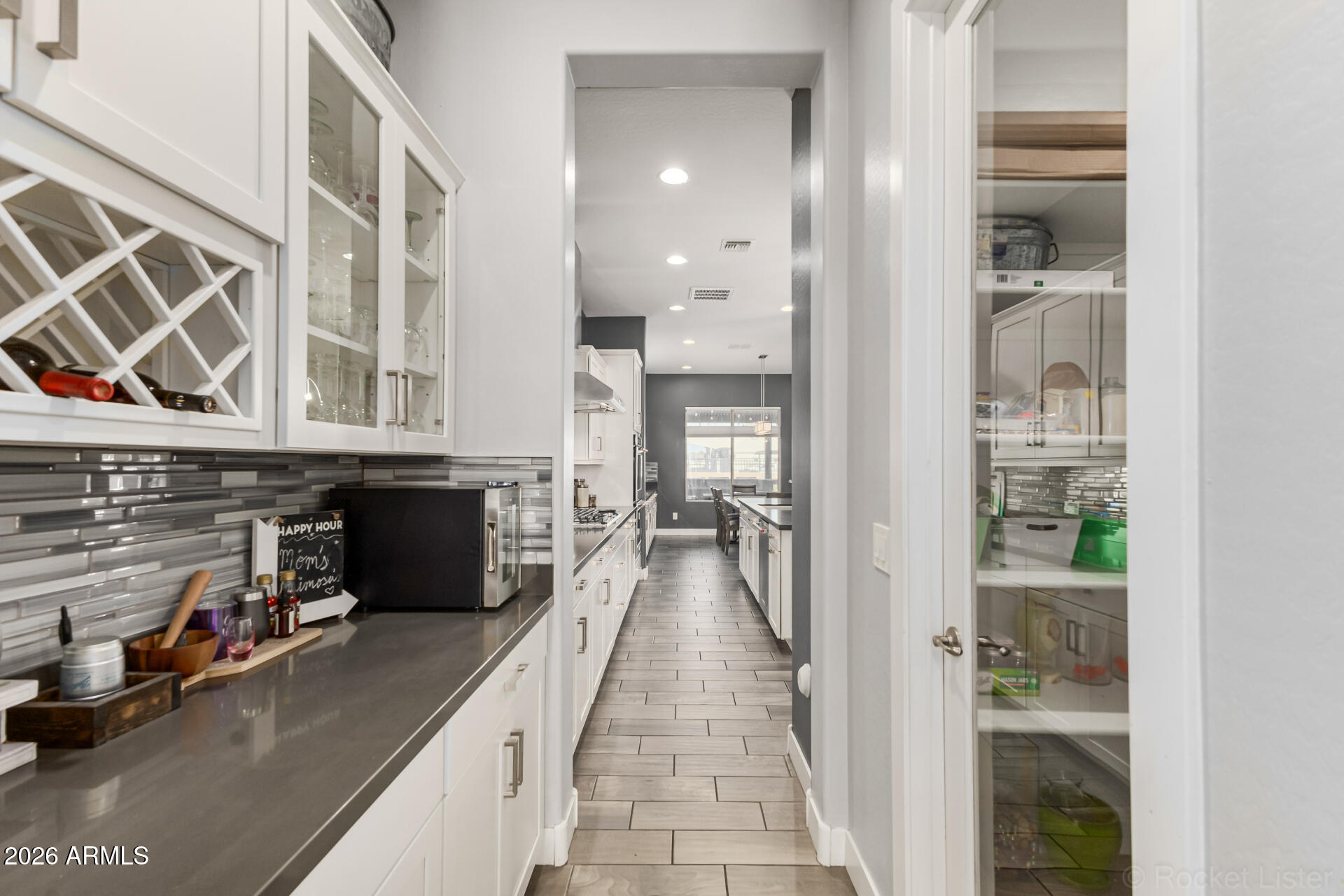 19384 East Timberline Road Queen Creek, AZ 85142 - Photo 6 of 67 Butlers Pantry