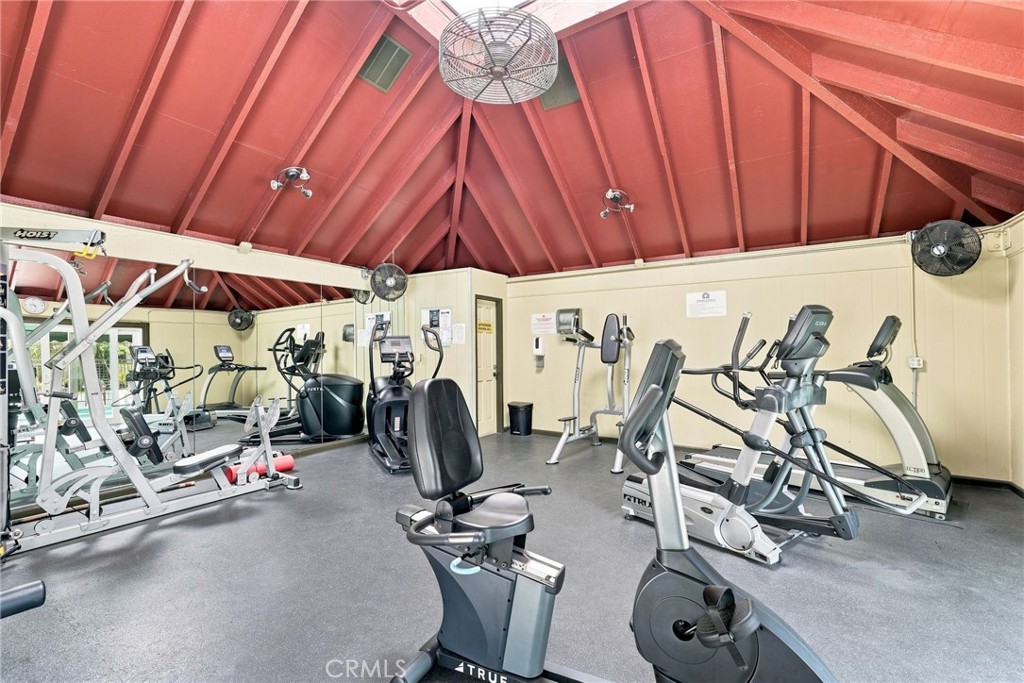 4812 Hollow Corner Road Culver City, CA 90230 - Photo 12 of 15 Gallery Image 12