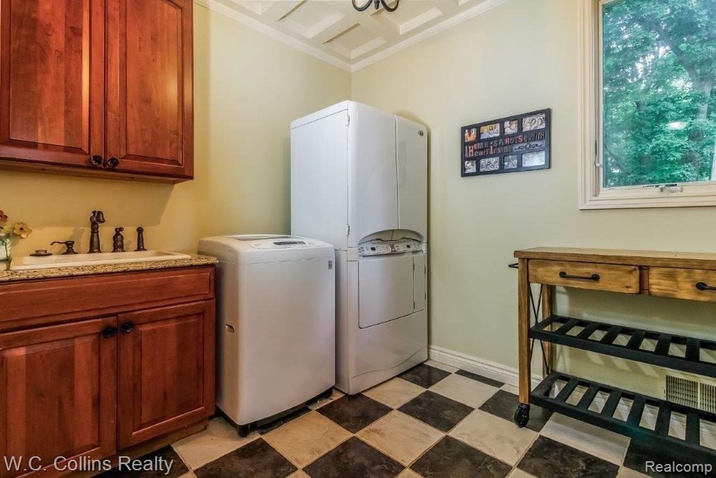 6960 Oakhurst Ridge Road Clarkston, MI 48348 - Photo 33 of 84 033-5976403-medium.jpg