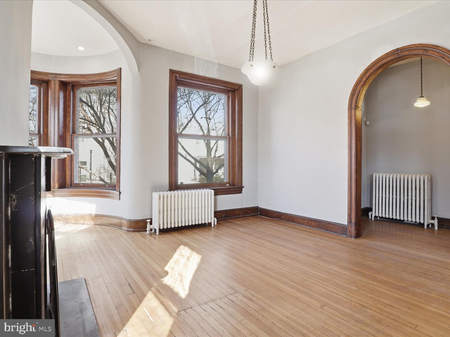 258 8th Street Southeast Washington, DC 20003 - Photo 7 of 24