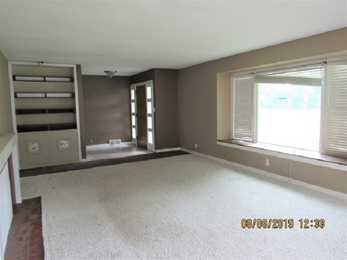 15111 Lima Road Huntertown, IN 46748 - Photo 3 of 6