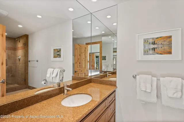 $3,650,000 | 855 Carriage Way, Unit 303, Snowmass Village, CO 81615