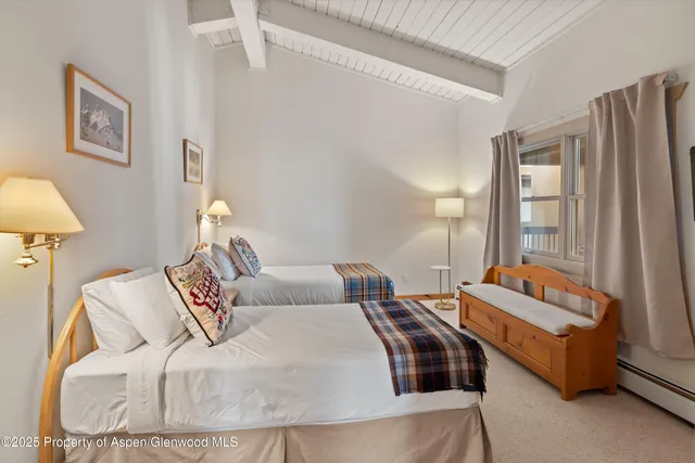 $3,650,000 | 855 Carriage Way, Unit 303, Snowmass Village, CO 81615