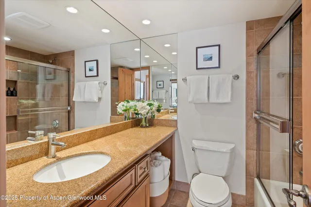 $3,650,000 | 855 Carriage Way, Unit 303, Snowmass Village, CO 81615