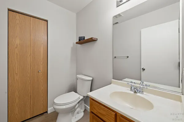 $2,500 | 1100 Ellsworth Drive, Grayslake, IL 60030