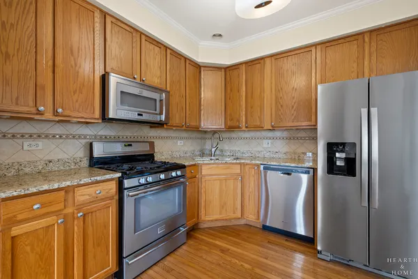 $2,500 | 1100 Ellsworth Drive, Grayslake, IL 60030