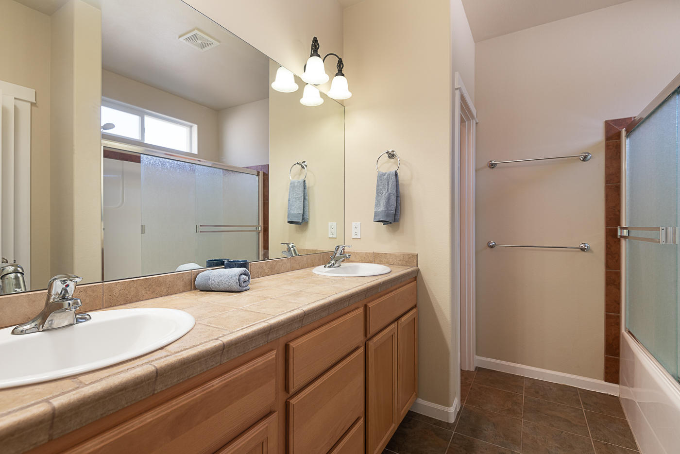 3095 Yellow Ribbon Drive Bend, OR 97701 - Photo 12 of 22 Yellow Ribbon_Ann-14