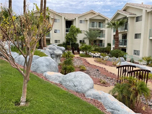 $177,500 | 3550 Bay Sands Drive, Unit 3042, Laughlin, NV 89029