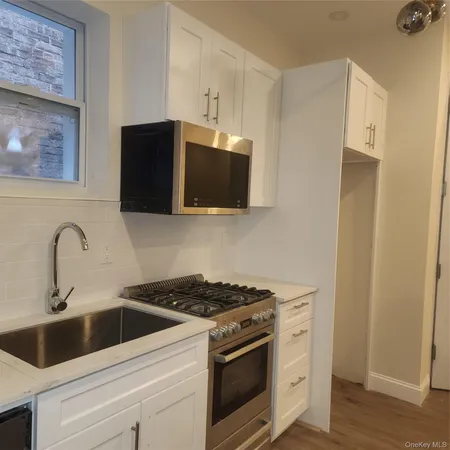 $3,500 | 93 Elliott Avenue, Unit 2, Yonkers, NY 10705