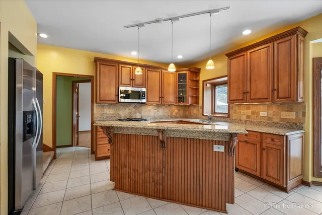 $675,000 | 5-n022 Hunters Lane, St. Charles, IL 60175