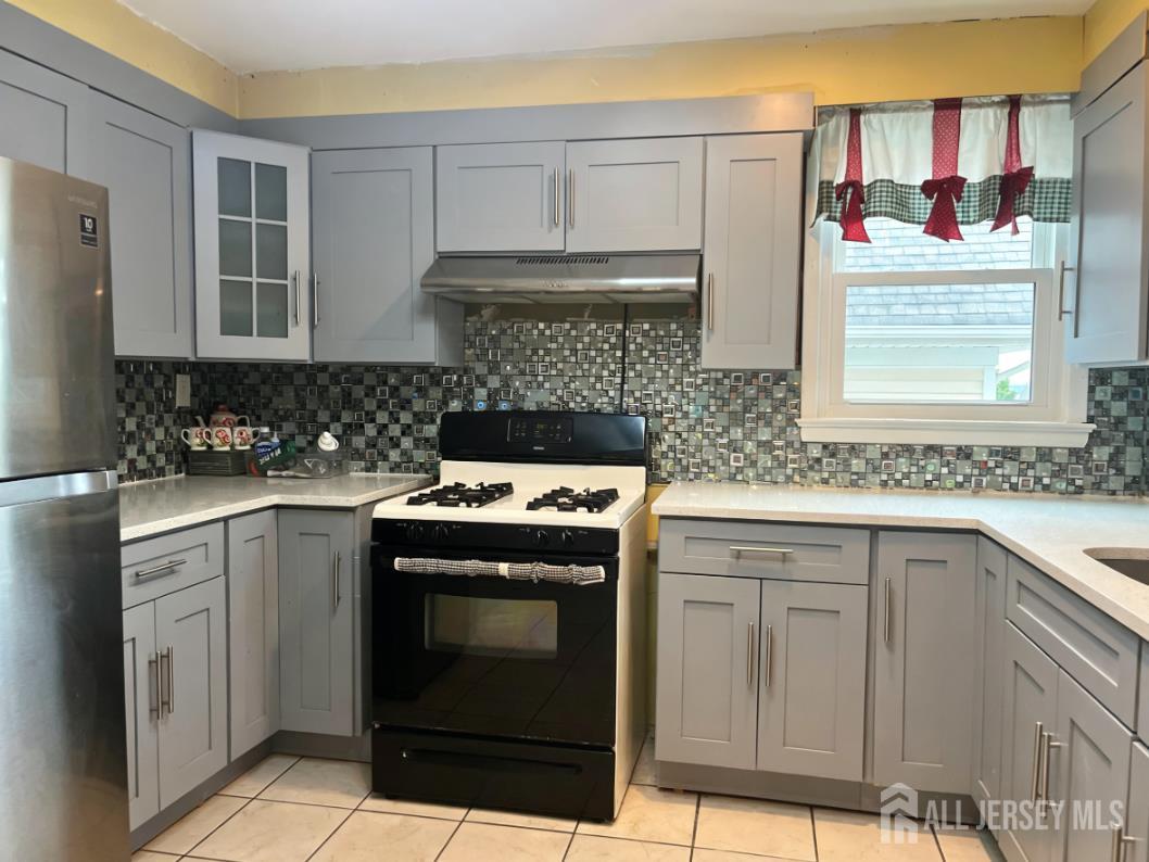 355 Main Street, Unit 2 South Amboy, NJ 08879 - Photo 3 of 18