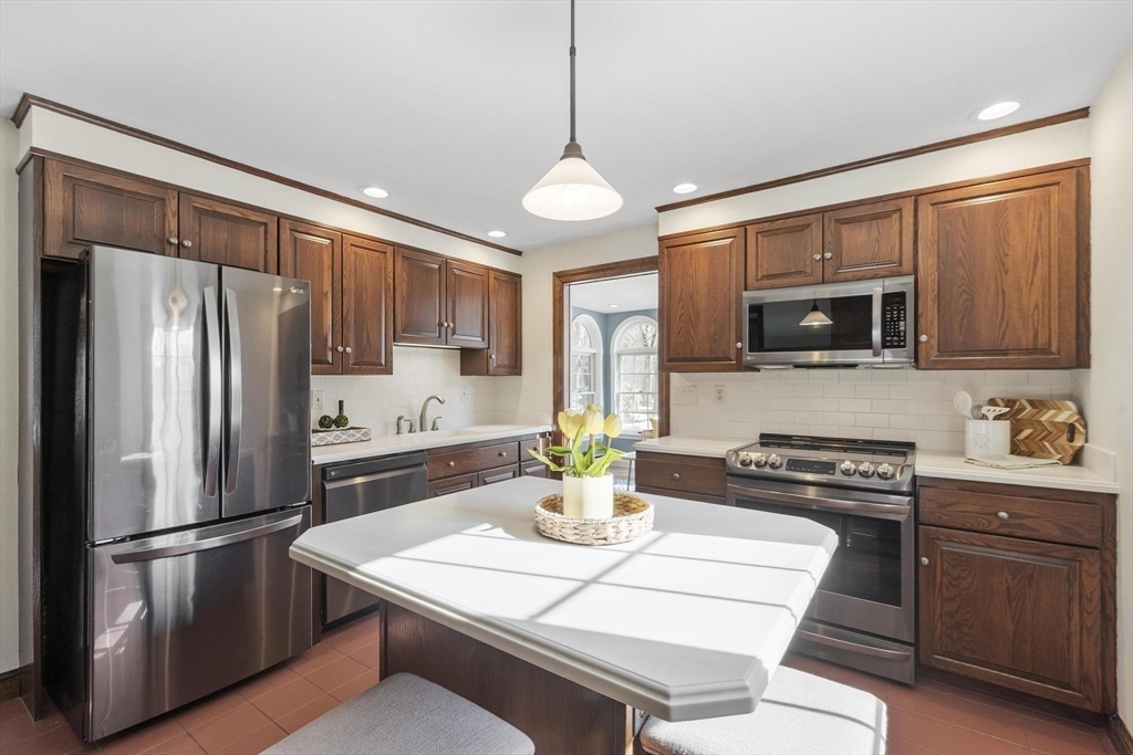 84 Minott Road Westminster, MA 01473 - Photo 5 of 42