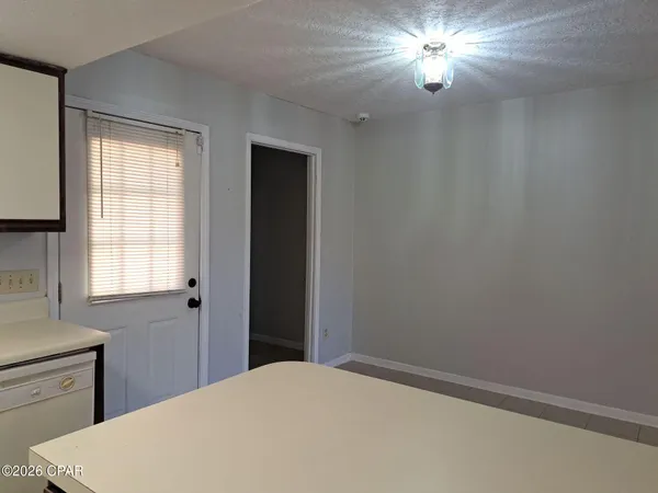 $1,500 | 4837 South Lakewood Drive, Panama City, FL 32404
