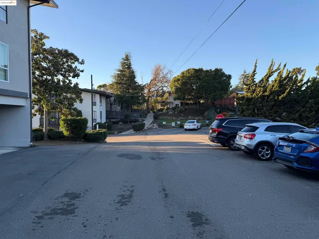 $450,000 | 19100 Crest Castro Valley, Unit 17, Castro Valley, CA 94546