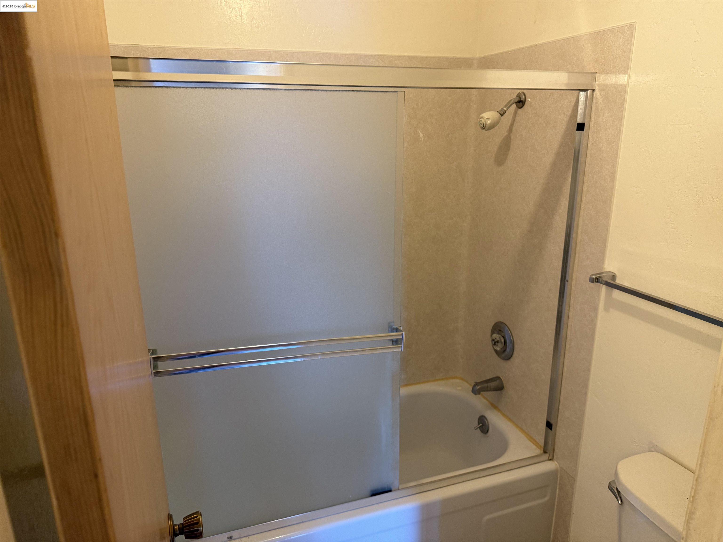 19100 Crest Castro Valley, Unit 17 Castro Valley, CA 94546 - Photo 8 of 21