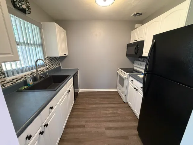 $335,000 | 2399 Southeast Madison Street, Stuart, FL 34997