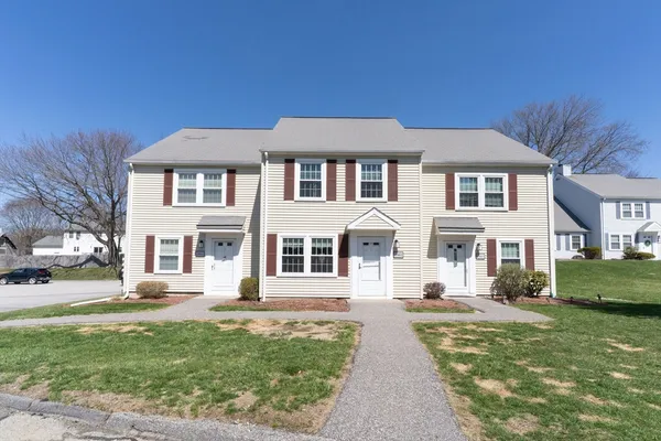 $369,900 | 2902 Forest Park Drive, Unit 2902, Auburn, MA 01501